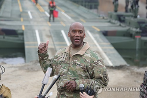 [속보] 주한미사령관, ‘전작권’ 관련 “한국 더 안전하려면 ‘정치적 편의’가 조건 앞질러선 안돼”