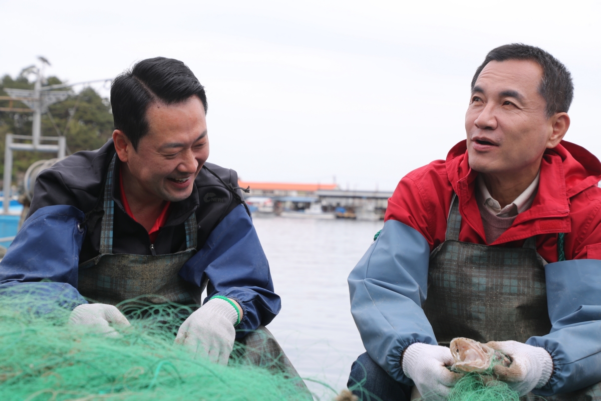 장동혁 손절하는 후보들... 張 리더십 사실상 '붕괴' - 뉴스 썸네일 이미지