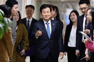 [속보] 정동영, ‘기밀누설 책임론’에 “논란 확산, 재미있을지 몰라도 국익 해쳐”