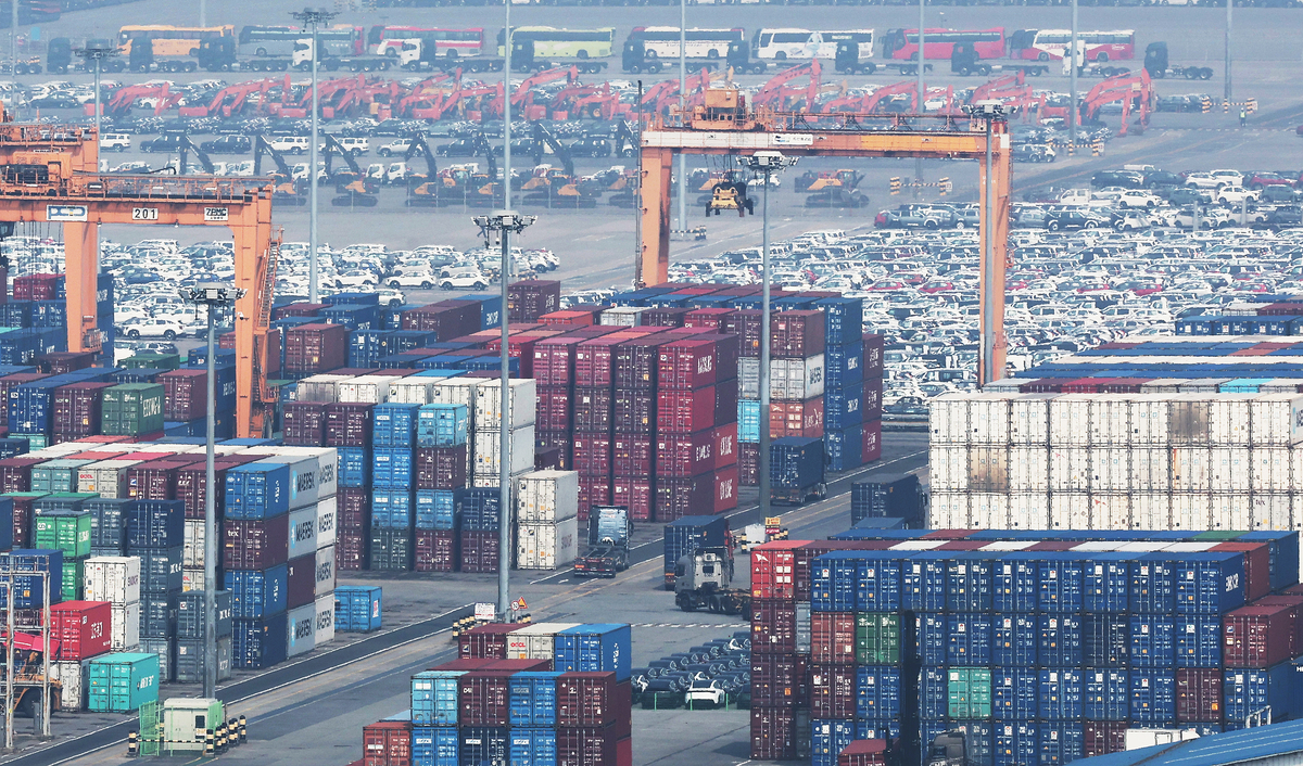 삼전닉스의 힘…1분기 경제 1.7% ‘깜짝 성장’, 5년만 최고