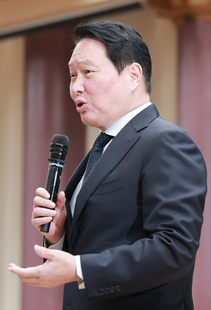 최태원 “AI 패권, 전기·자본에 달려…한일 경제통합, 생존 해법”