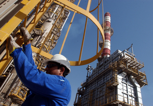 ‘산유국 카르텔’ 균열 막아라… OPEC+, UAE 이탈 선언에 결국 ‘증산 카드’