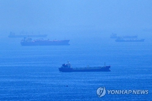 靑 “미국의 호르무즈 파병 제안, 국내법 절차 맞춰 검토 중”