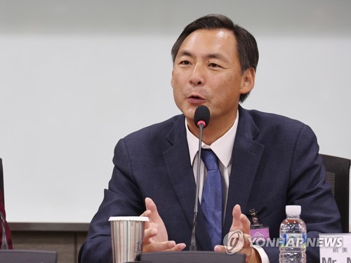 한국계 미국인 모스 탄(한국명 단현명) 미국 리버티대 교수가 지난 2025년 3월 6일 서울 여의도 국회 의원회관에서 나경원 국민의힘 의원이 주최한 ‘대한민국 자유민주주의·법치주의 위기와 한미 자유동맹의 길 : 모스 탄(Morse Tan) 전 미 국제형사사법대사(트럼프1기) 국회초청 세미나’에서 발언하고 있다. 당시 행사엔 국민의힘 김대식·윤상현 의원 등도 참석했다. [연합뉴스]