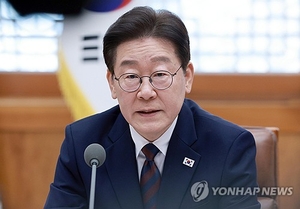 李대통령 “부동산 불패? 없어…계곡 불법시설 정비와 같은 정상화 핵심과제”