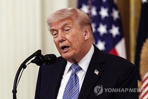 트럼프가 ‘배신자’로 찍었는데 생환할까?… 美인디애나 공화당 경선 관심
