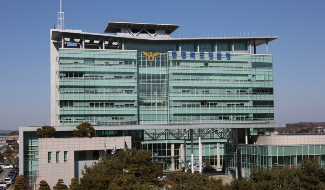제자 나체 단체대화방 공유한 중학교 코치 “장난이었다”