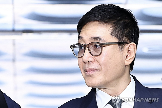영장심사 출석하는 이호진 전 태광 회장. 연합뉴스