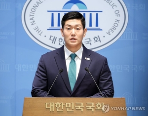 與 “김재섭 흑색선전, ‘낙선목적 허위사실공표’ 고발”
