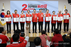 중진도 후보도 손절한 張…‘갈라파고스 선대위’ 출범