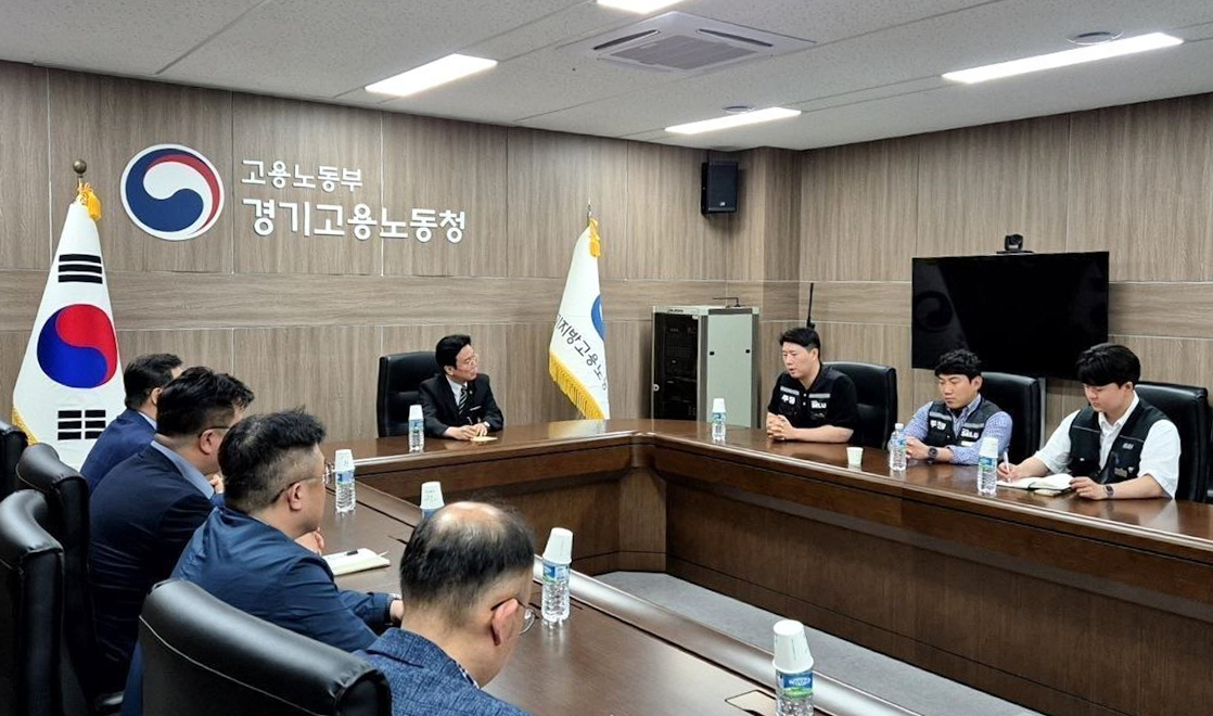 [속보] 삼성 노조 “총파업 유보…잠정합의안 찬반투표 실시”