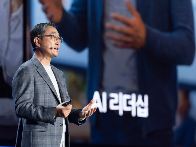 함기호 AWS코리아 대표가 20일 개막한 ‘AWS 서밋 서울 2026’에서 기조연설하고 있다. AWS 제공