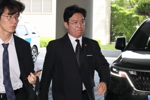 삼성전자 노사 교섭 재개한다…정부, 직접 중재