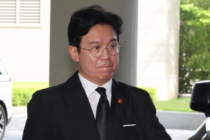 ‘파업 투사’에서 ‘중재자’로… 시험대 오른 민노총 출신 노동장관