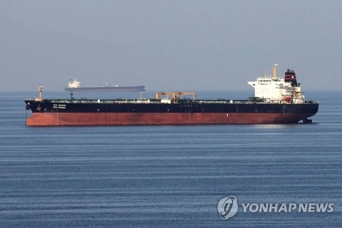 호르무즈해협의 유조선. 로이터 연합뉴스