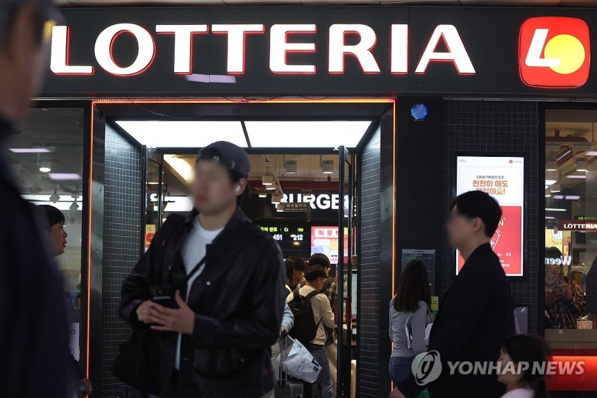 롯데리아도 가격 올린다…버거 22종 평균 ‘2.9%’ 인상
