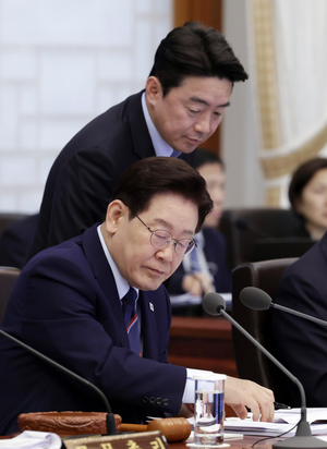 강훈식, 6월 초 캐나다행 검토… 60조원 잠수함 수주 총력전