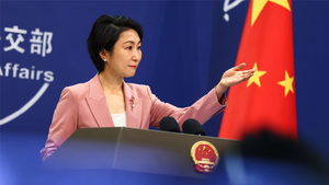 시진핑 방북설 도는 中, 北미사일 도발 韓통신 묻자 “새 논평 없다”