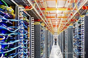 ‘마이크론 시총 1조달러’ AI 거품논란 재점화시켰다