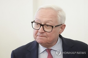 러 외무차관 “핵무기로 대응 가능…영토 위협 최악의 경우에”