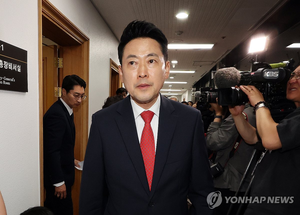 국힘서 빗발치는 장동혁 사퇴요구…“거취 속히 정하라”