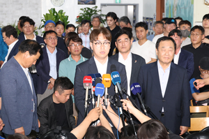 ‘AI 북구’ 꿈 미완으로… 하정우, 석패 후 “주민 질책 자산 삼겠다”