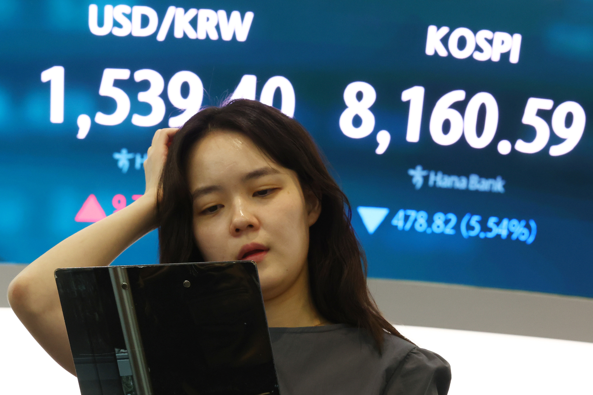 "이차전지 물렸는데 '이 종목'은 589% 폭등"...K-증시 시총 톱10 대이... - 뉴스 썸네일 이미지