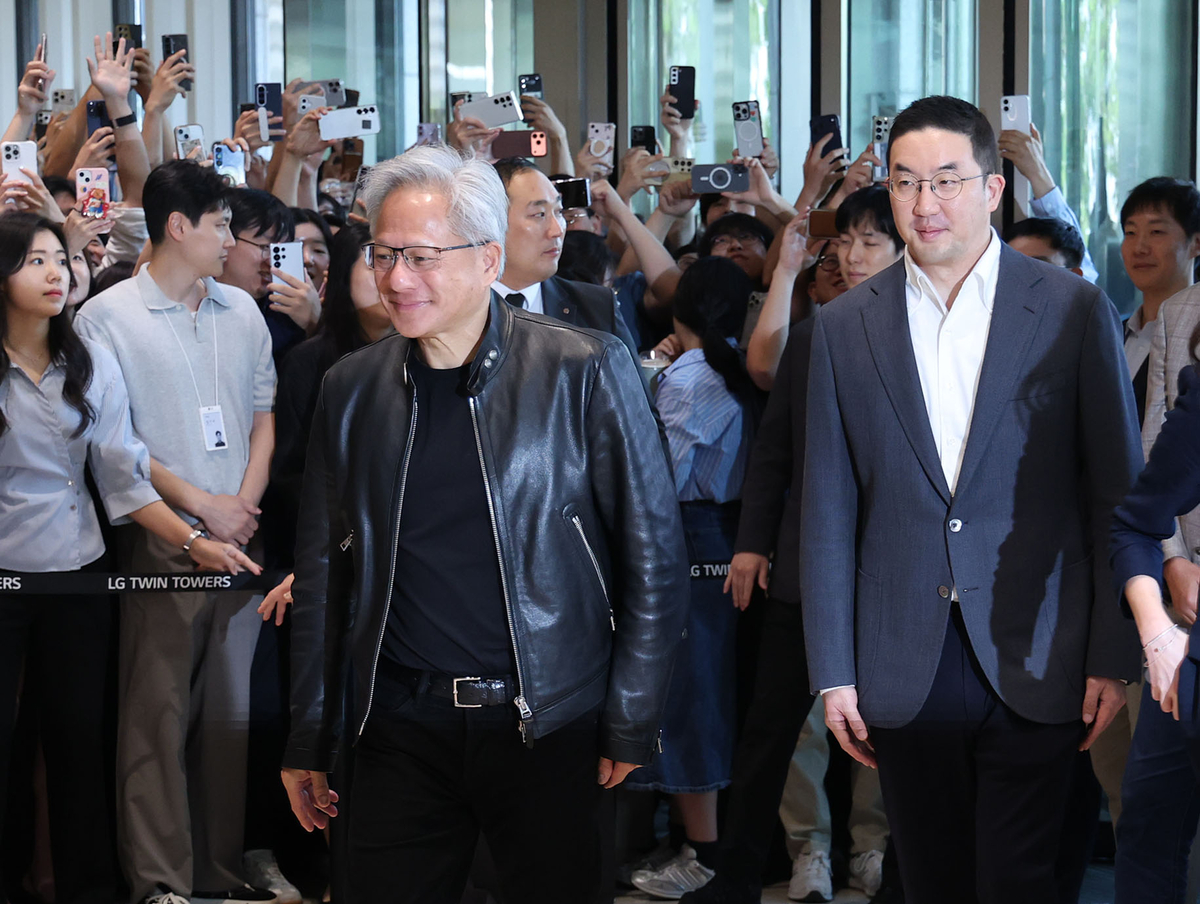 구광모·젠슨 황 손잡았다…LG·엔비디아, ‘피지컬 AI’ 동맹 구축