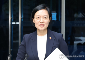 국힘 “한성숙 지명은 국면전환용” 공세… 예정된 총리 교체에 억지 주장 반론도