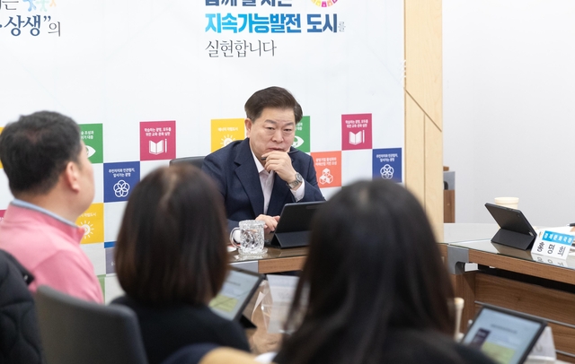 공공재정으로 지역경제 선순환 구축 나선 박승ㅇ원 광명시장