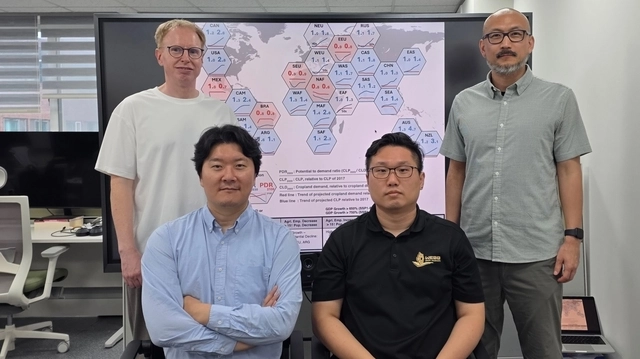 김형준(앞줄 왼쪽 첫번째) KAIST 교수와 연구진. KAIST 제공.
