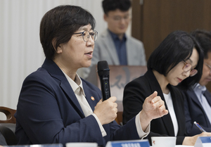 기초연금 개편안 하반기 공개…담뱃값 인상 가능성도 시사