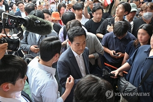 ‘장동혁 거취 의총’ 오늘 연다… 張 참여 속 정면 충돌 예상