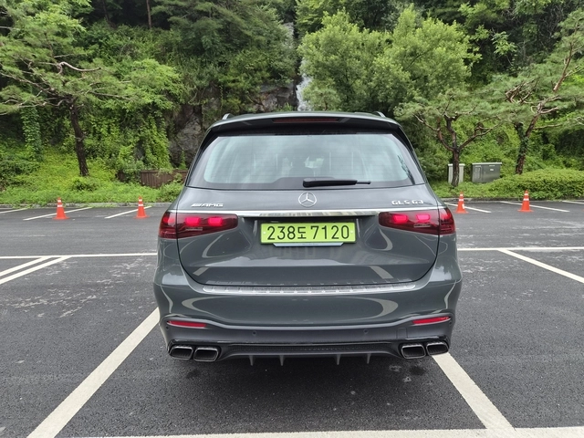 메르세데스-AMG GLS 63 4MATIC+ 후면부. 임주희 기자
