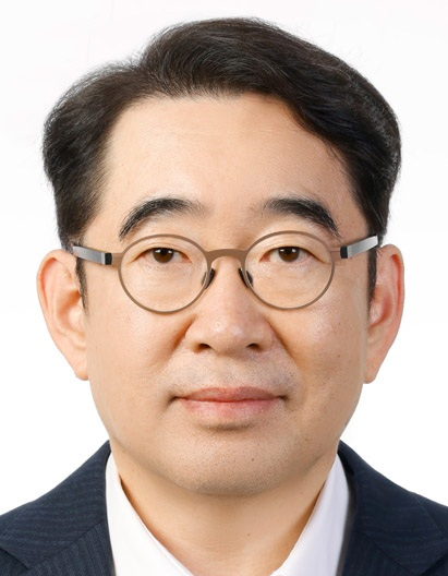 브릿지경제신문 대표이사 회장에 선임된 권경훈 QCP그룹 회장 겸 두산건설 회장.