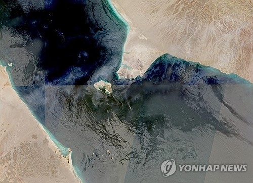 홍해의 입구 바브엘만데브 해협. [로이터=연합뉴스]