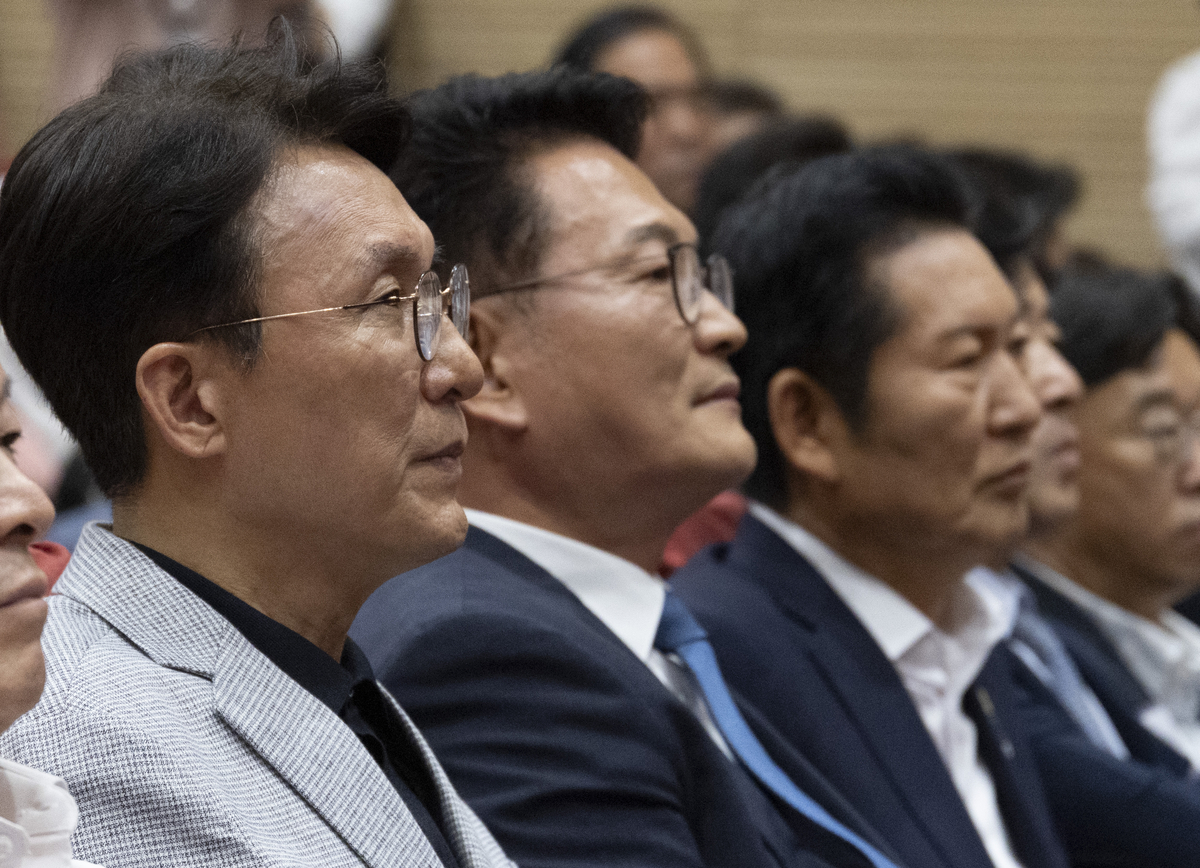 사실상 ‘심리적 분당’… 선 넘는 ‘金·宋·鄭의 입’에 폭력사태까지