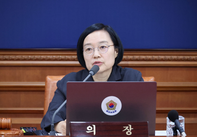 한성숙 국무총리가 28일 서울 종로구 정부서울청사에서 열린 국무회의에서 발언하고 있다. [연합뉴스]