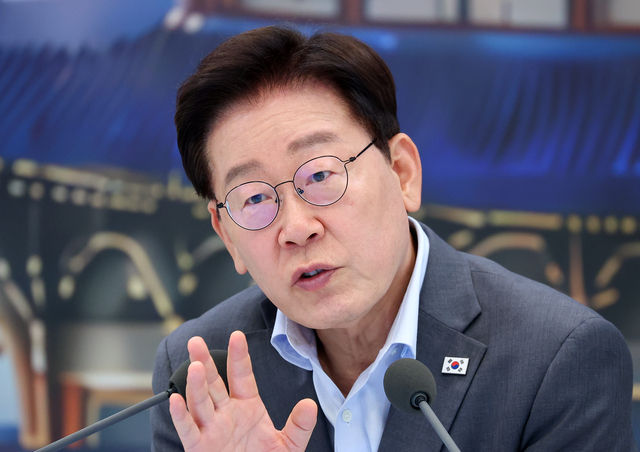 이재명 대통령이 5일 청와대 영빈관에서 열린 교육부·국가교육위·문체부·국가유산청 등에 대한 부처 업무보고에서 발언하고 있다. [연합뉴스]
