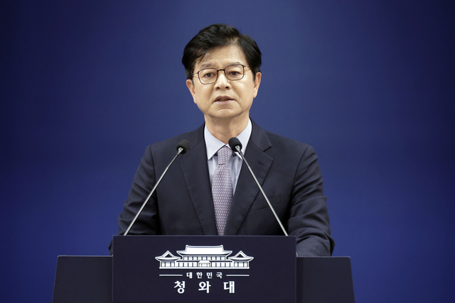 인사 브리핑 하는 성기홍 홍보수석 [청와대통신사진기자단]
