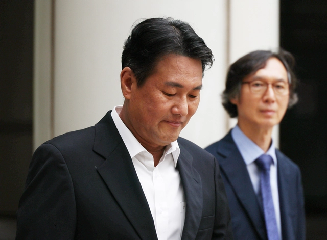 내란중요임무종사 및 직권남용권리행사방해 혐의를 받는 김태효 전 국가안보실 제1차장이 지난 7월 10일 서초구 서울중앙지법에서 열린 구속 전 피의자 심문(영장실질심사)에 출석하고 있다. [연합뉴스]