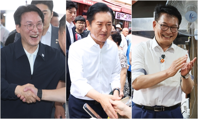 더불어민주당 당권주자들이 14일 전통시장을 찾아 시민들과 인사하고 있다. 사진 왼쪽부터 서울 경동시장 방문한 김민석 후보, 성남 모란시장 방문한 정청래 후보, 전남광주 정남진장흥토요시장 방문한 송영길 후보. 연합뉴스