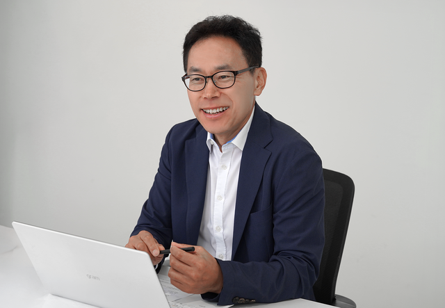 오영표 신영증권 패밀리헤리티지솔루션본부 전무
