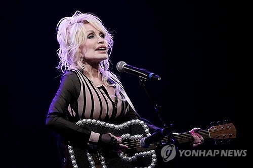 80세를 일기로 별세한 미국 컨트리음악 여왕 돌리 파튼 [AP=연합뉴스 자료사진]
