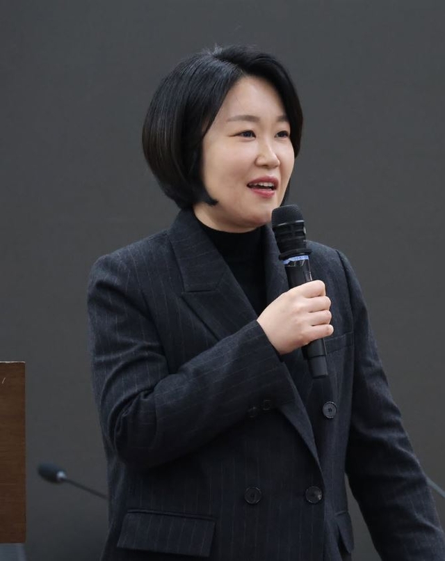 더불어민주당 이소영 의원이 신임 중기부 장관 후보로 지명됐다.
