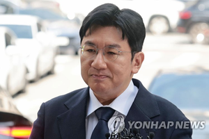 방시혁 ‘상장 정보 은폐’ 혐의 검찰 송치…2631억원 추징보전
