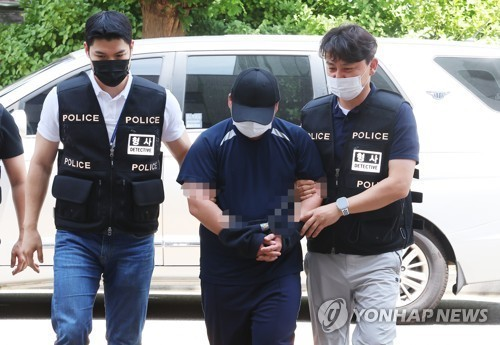 생후 57일 아들 학대해 숨지게 한 아버지 영장실질심사. 연합뉴스