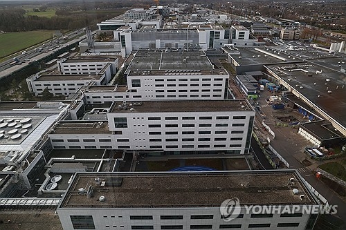 獨 자이스그룹 반도체 총괄 “中 EUV 개발하려면 15년 걸릴 것”
