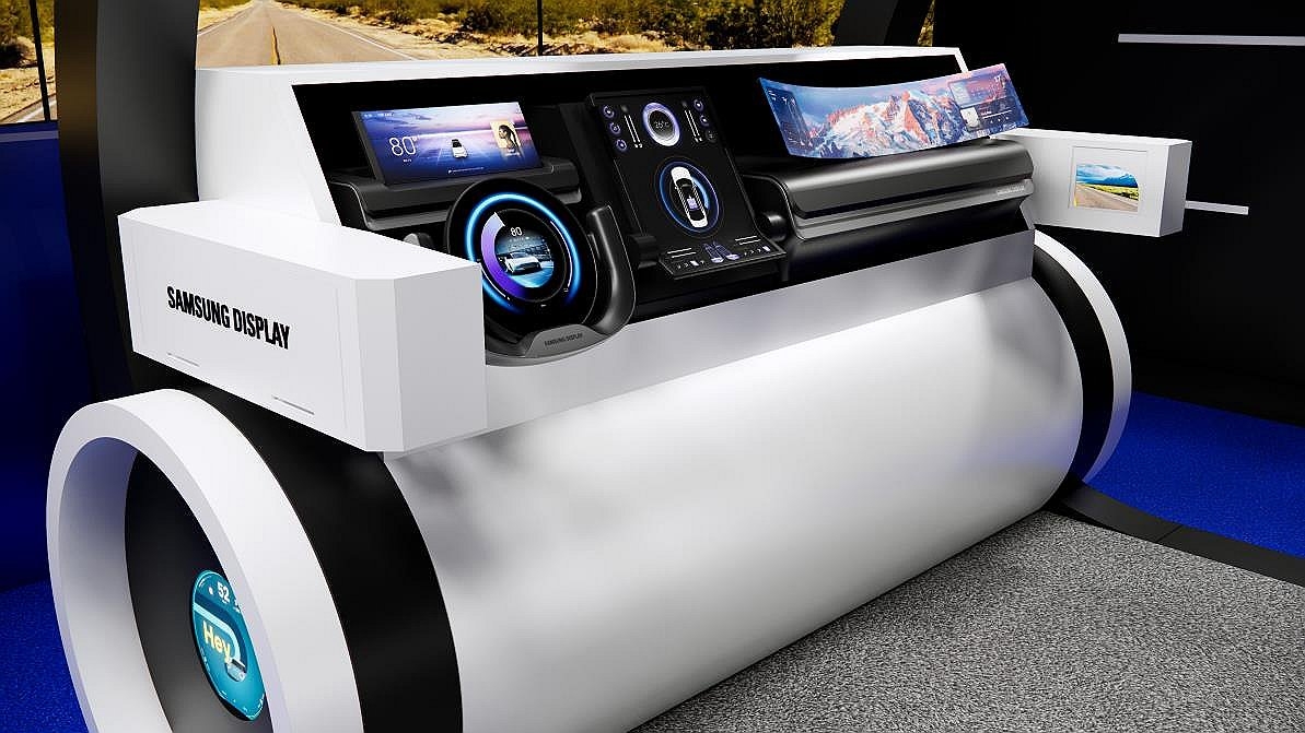 LCD 싹쓸이한 中...車 모니터도 3분의 2 먹었다 - 뉴스 썸네일 이미지