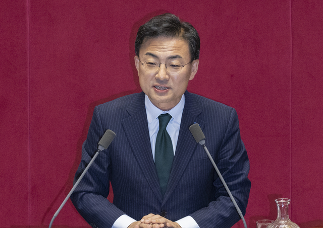 9일 신장식 조국혁신당 대표가 국회에서 열린 제439회 정기회 5차 본회의에서 비교섭단체 대표연설을 하고 있다.  [연합뉴스]